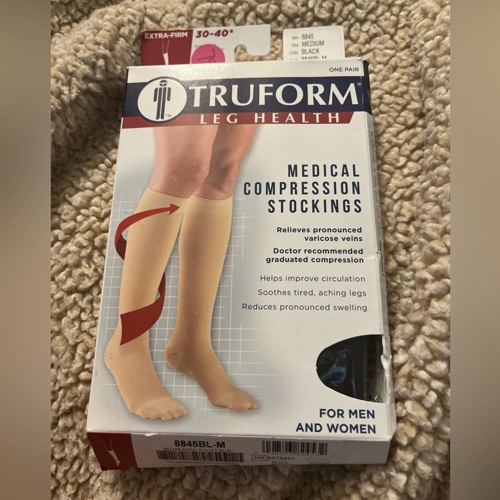 Truform 30-40 Below Knee Compression Stockings, Open Toe, Black, Medium